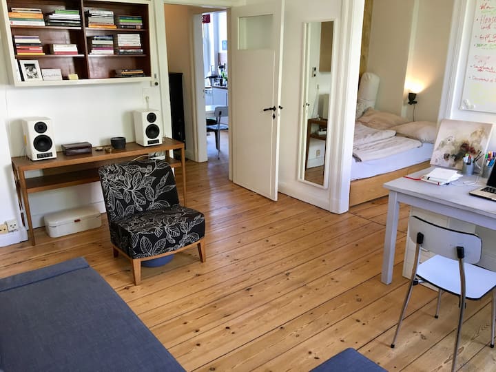 Helle Und Ruhige 2 Zimmerwohnung In Altona - Hambourg