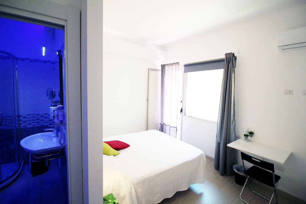 Camera da Letto Matrimoniale con Bagno Privato -