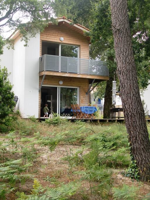 Arrière de la maison (côté jardin)