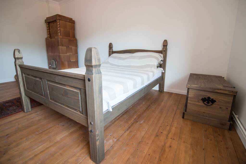 Room 1