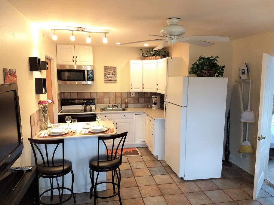 Full kitchen stocked and ready