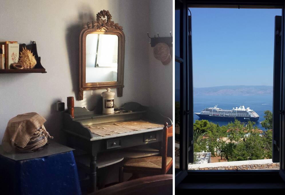 Bedroom (1) with sea view