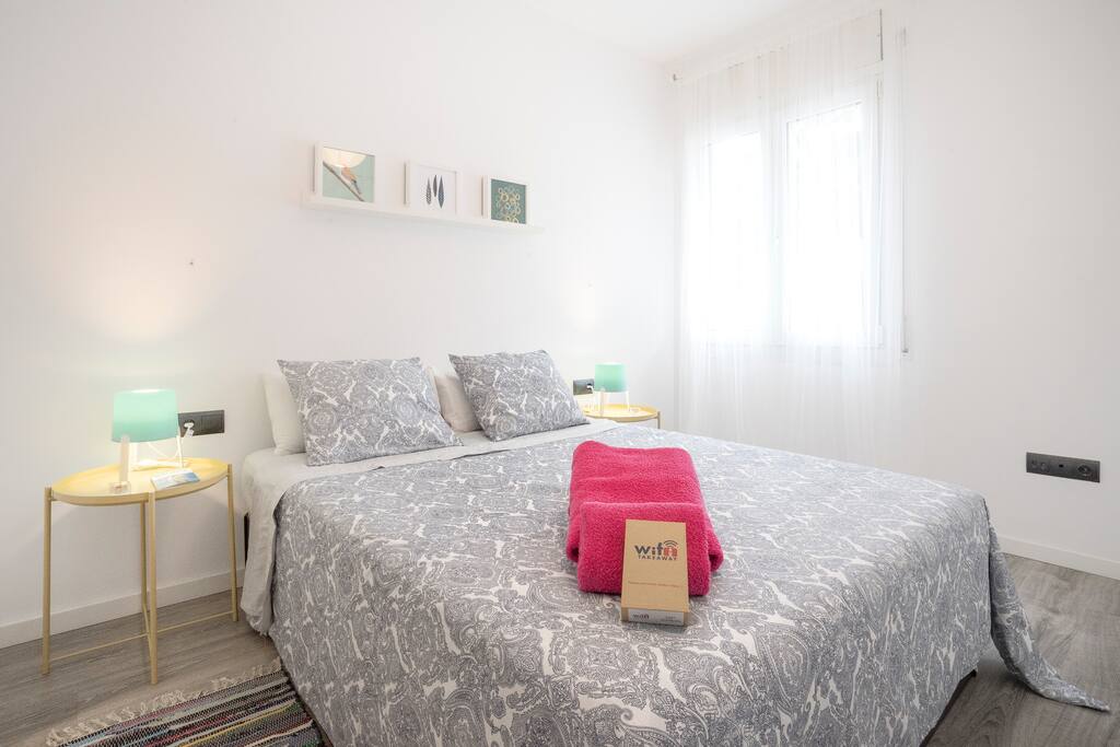 Your home in Barcelona with portable wifi