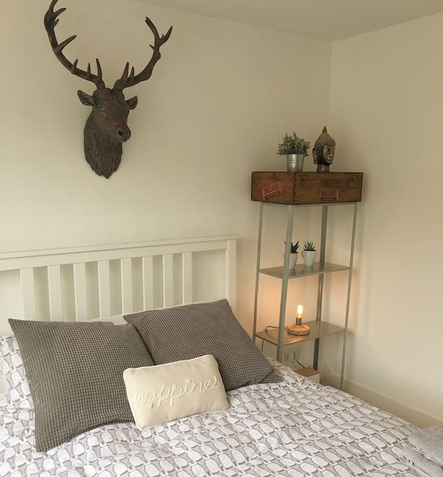 Cosy double bedroom