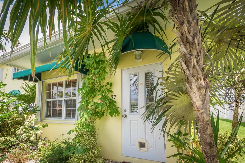 Cute Caribbean cottage