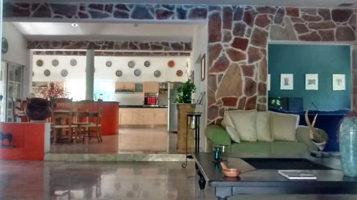 Интериорна гледка към къщата