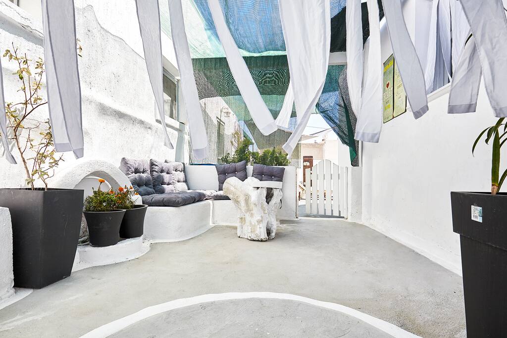 private yard