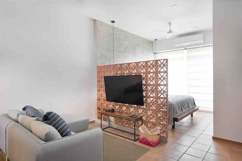 Anuncio de Airbnb popular: CondoF- Renewed studio w private pool 5Dec en Puerto Vallarta