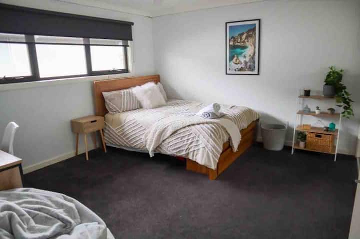 საძინებელი 2