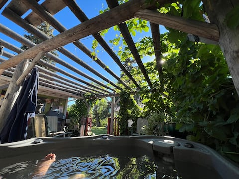 SuCasa Private home, Mission Valley pets