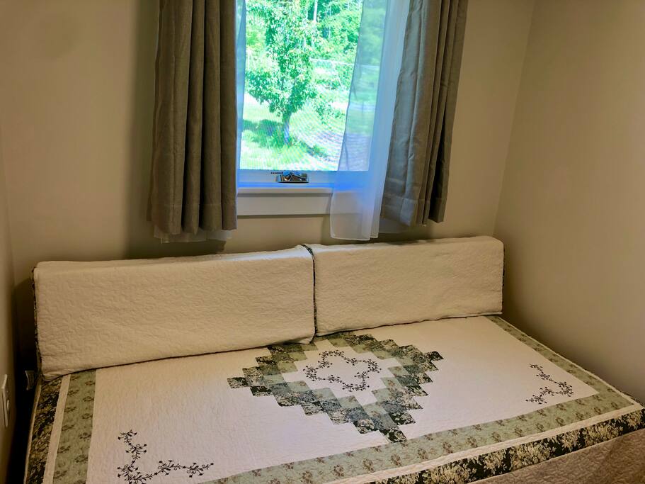 Sleeping alcove