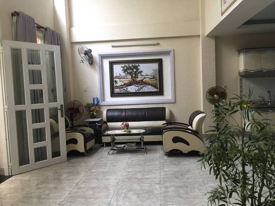 Living room - Location 1 (ground floor)