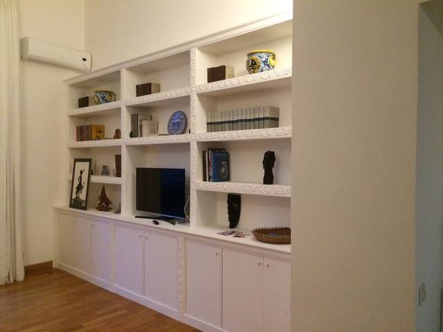 Beautiful apartment with in the historical center gallery image 3