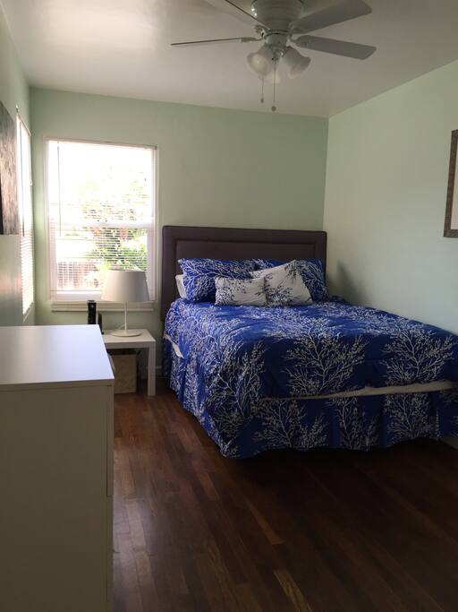 Bright & Cute Bedroom