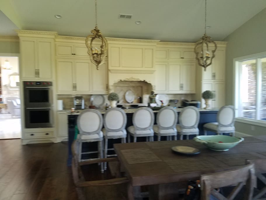 Main kitchen and dining area