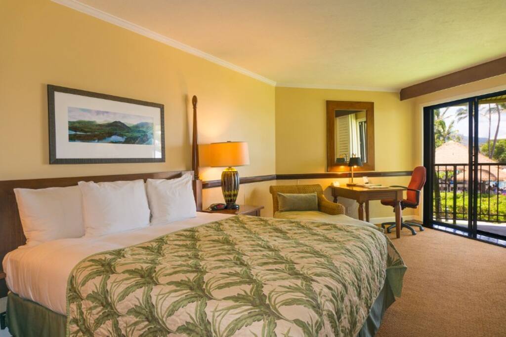 Bedroom in Kauai Beach Resort 4208