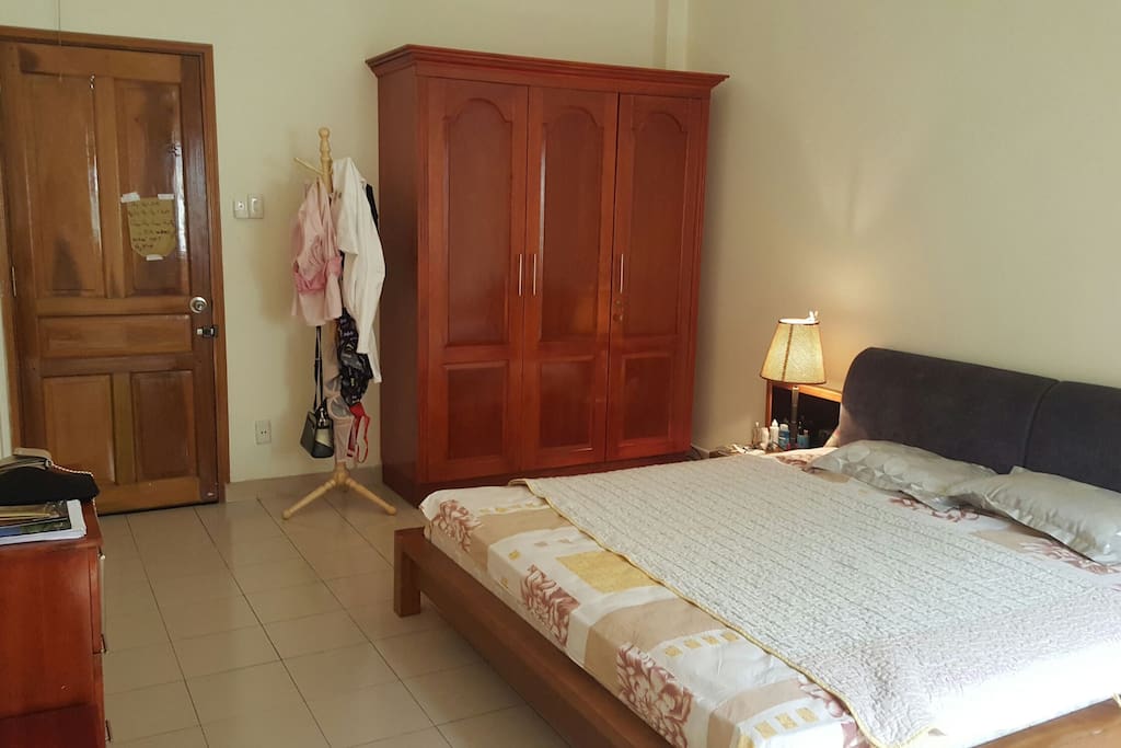 Big wardrobe for long term rental
