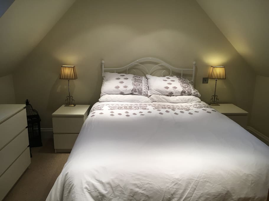 Lovely comfy king size bed