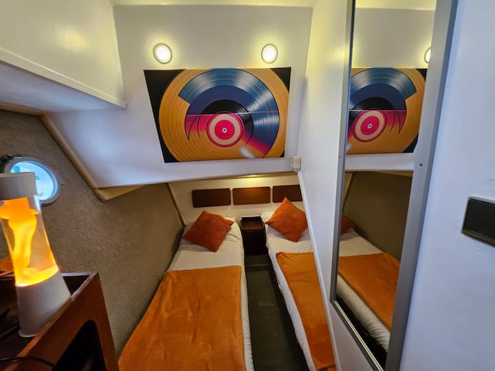 Funky Twin Room