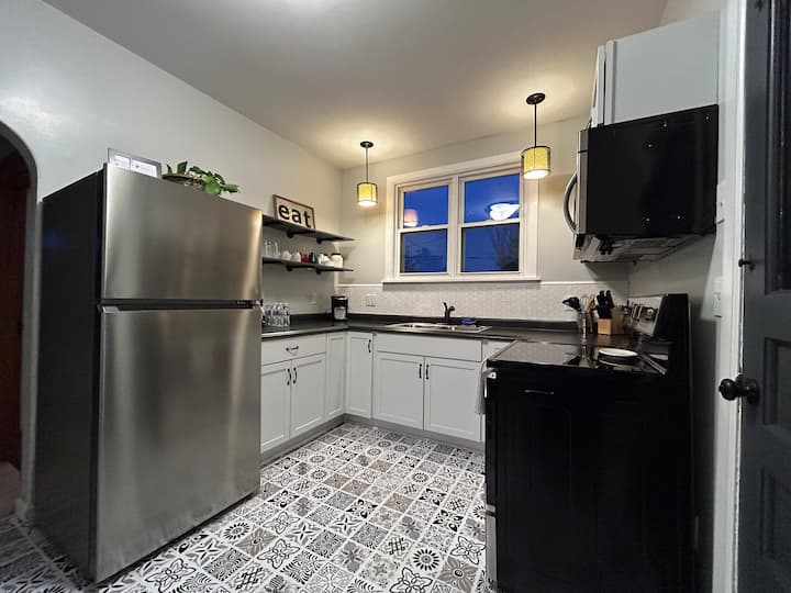 Virginia's PlaceCozy 2 Bedroom Home / Pets Houses for Rent in