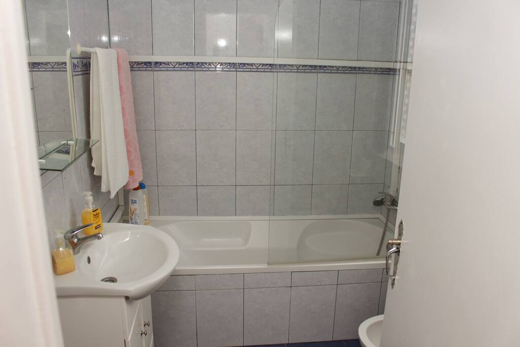 Bathroom 2 • Historic House in Downtown Peniche