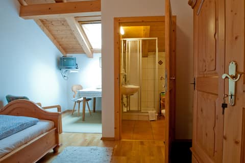 Beliebte Airbnb-Anzeige: Single room Gederer in Traunstein