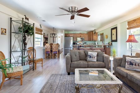 Moonshine Acres Tropical Horse Farm