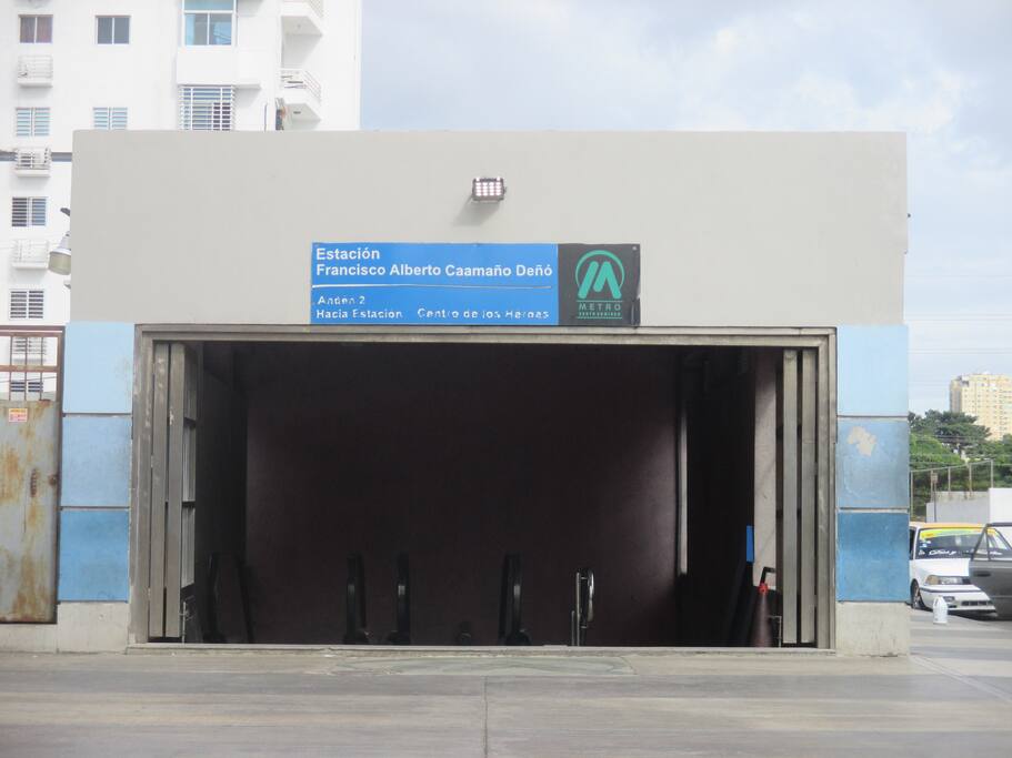 A 30-second walk to the Metro gives you easy access to the city.