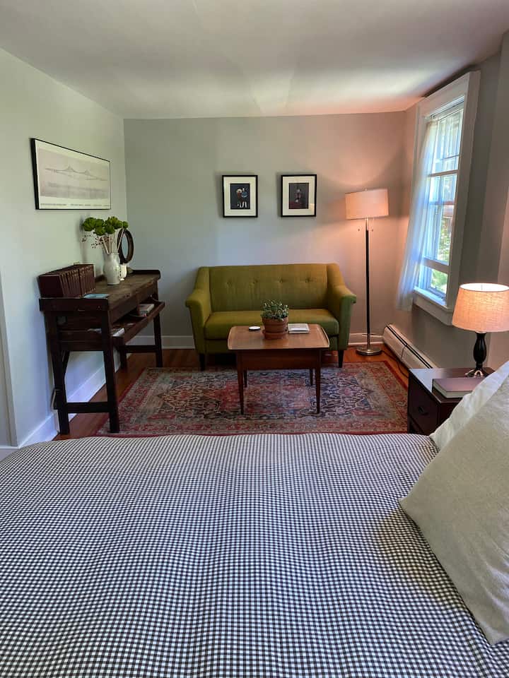 Master Bedroom seating area