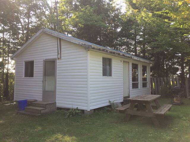 Cottage #4: 2-bedroom on Big Gull Lake