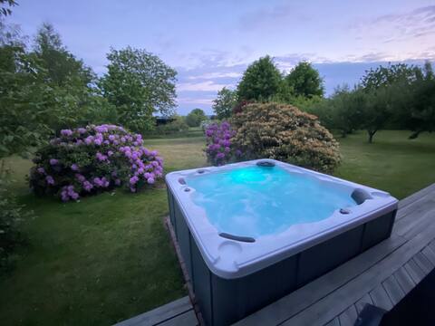 Atmospheric and spacious house with outdoor spa. 145m2
