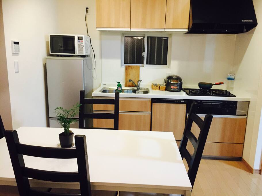 Full kitchen!