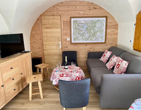 Popular Airbnb listing: Monêtier center 6 beds Ground floor village house 4* in Le Monêtier Les Bains