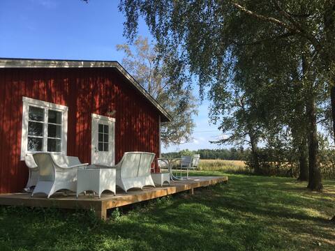 The farm cottage. A cozy and spacious little cottage.