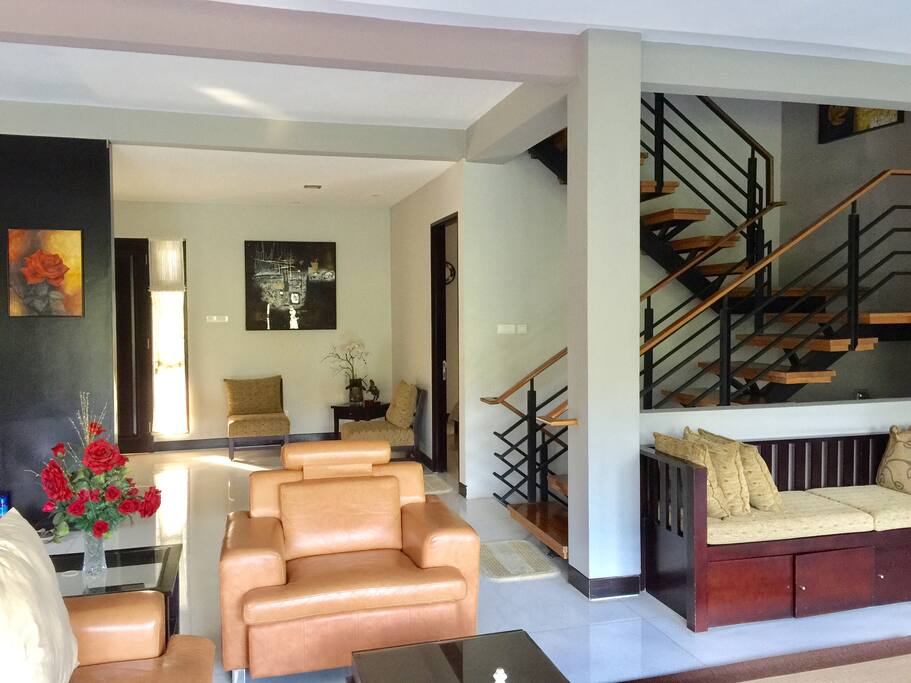 Level 1: living room, family room