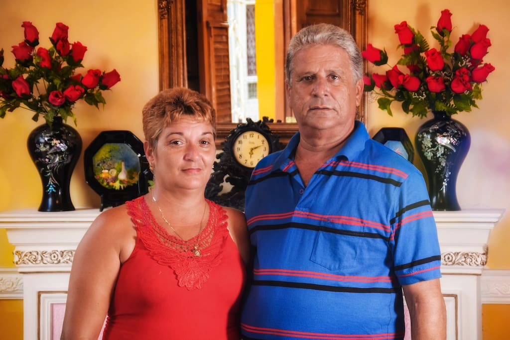 Le esperamos, Marisel y Gaby.