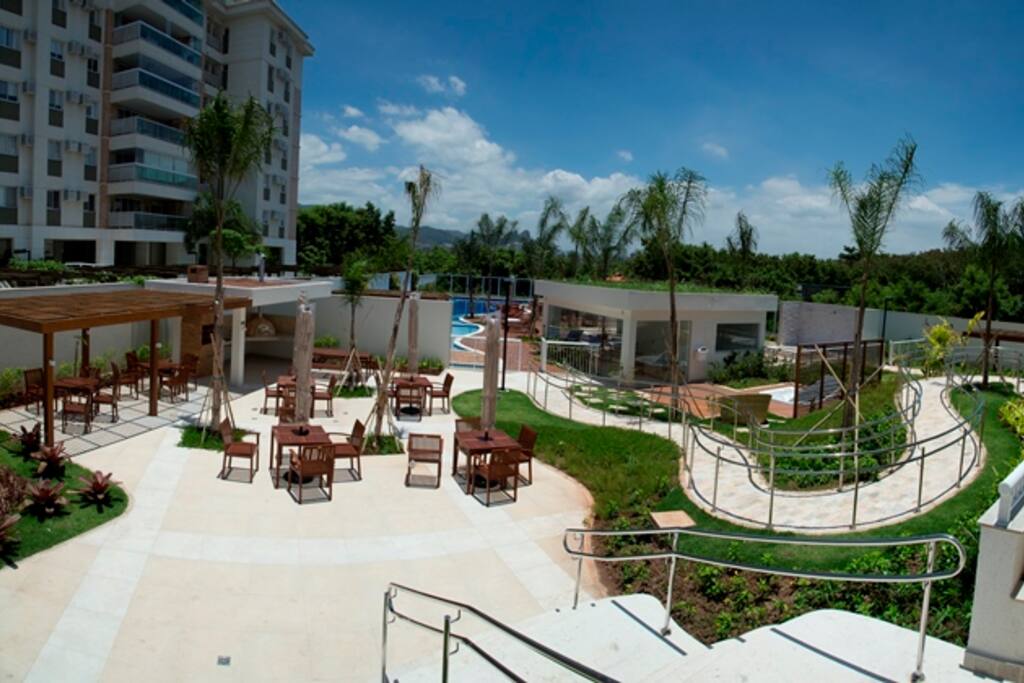 churrasqueira, sauna e jacuzzi