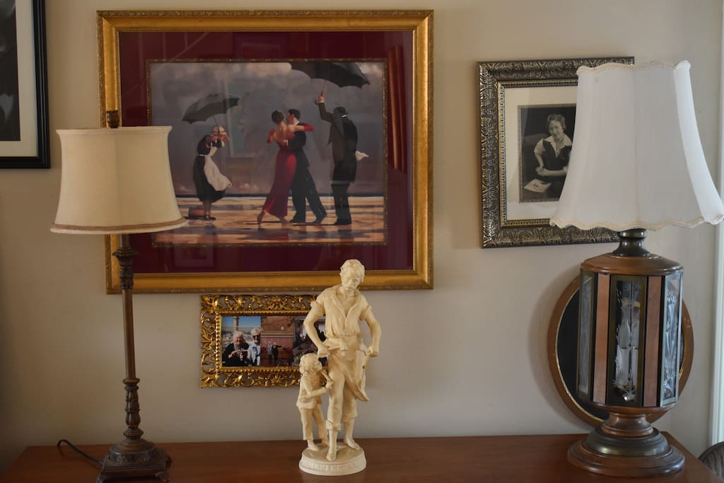 Our living room is like a small museum with art works, beautiful fireplace and antique lamps. Guests are welcomed to spend their time in this room, too.