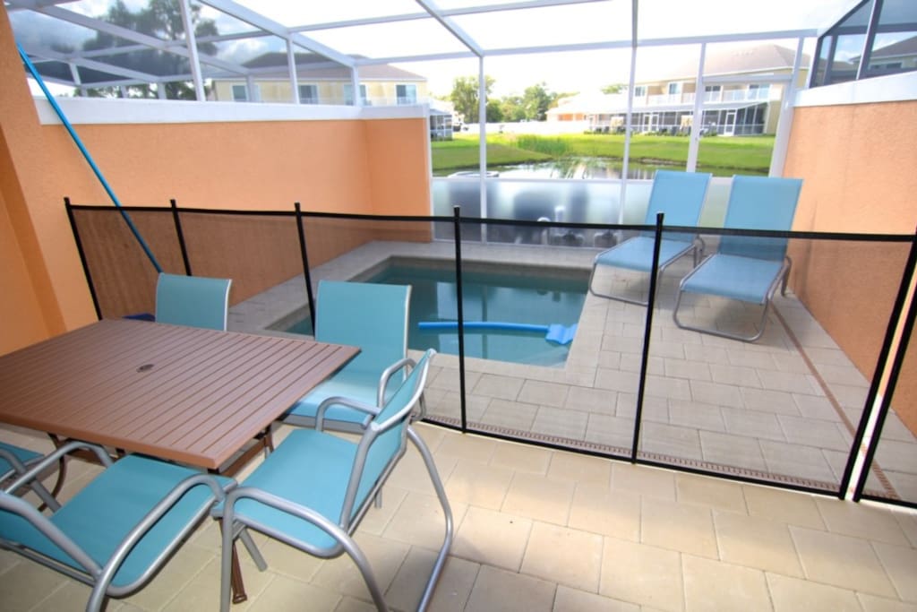 Chair,Furniture,Dining Table,Table,Building