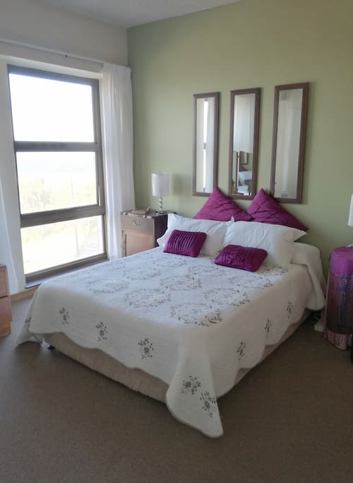 The bedroom en suite.