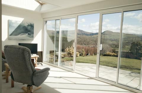 Successful Airbnb property: Wake up to a great view. in Cumberland