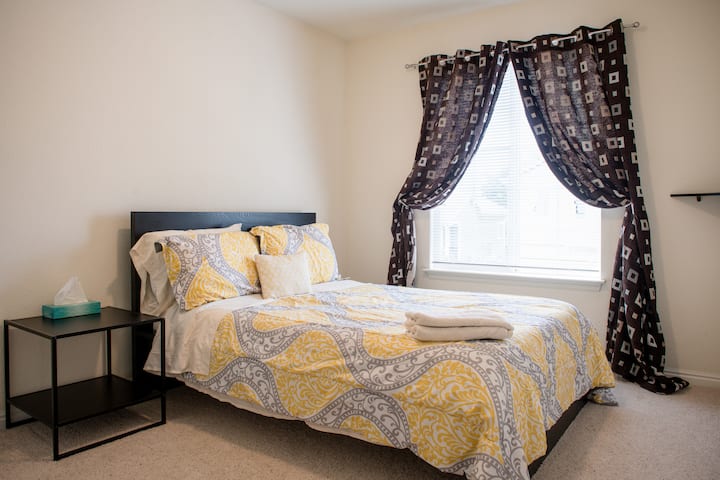 Moja ya vyumba vinne vya kulala