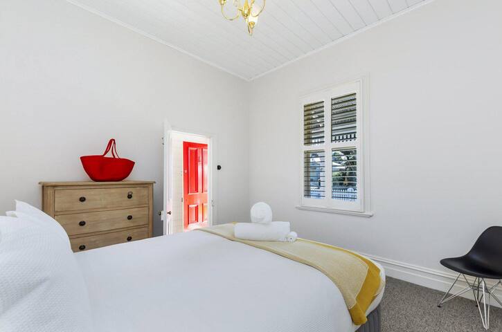 Red Door at Wishart gallery image 3