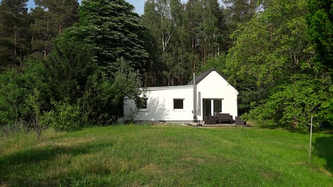 Cosy Cottage 2BR next to forest and nearby Berlin