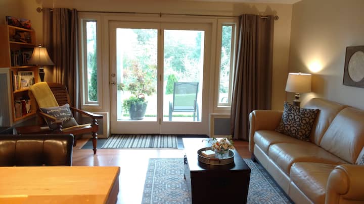 Peaceful One Bedroom Suite In Park-like Setting - 워싱턴