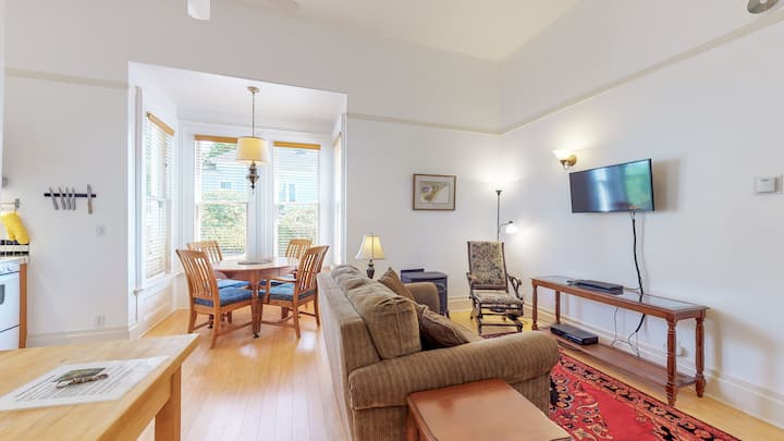 Charming Historic Craftsman - Arcata, CA