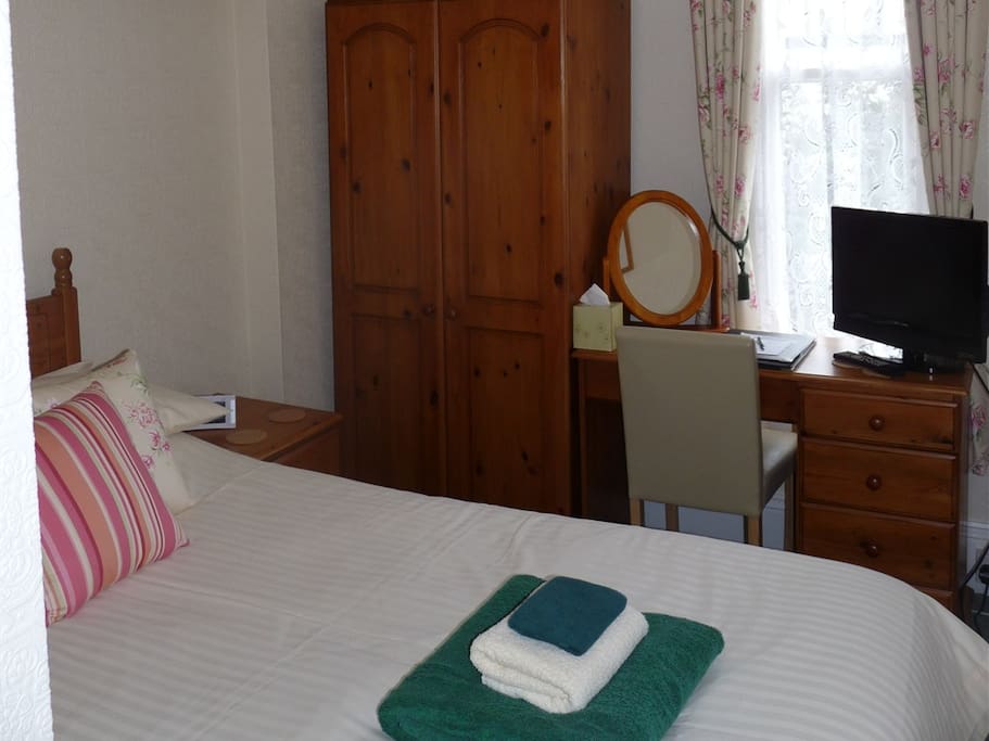 One of our single en-suite rooms
