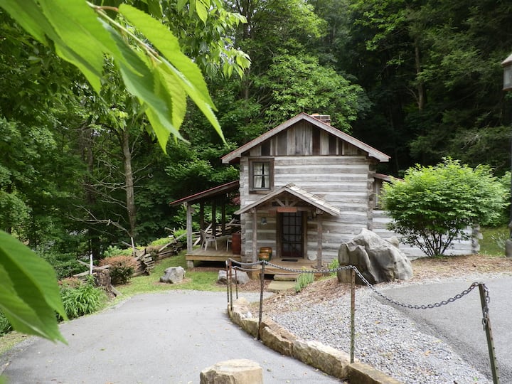 Ruckman Cabin Cabins for Rent in Marlinton, West Virginia, United