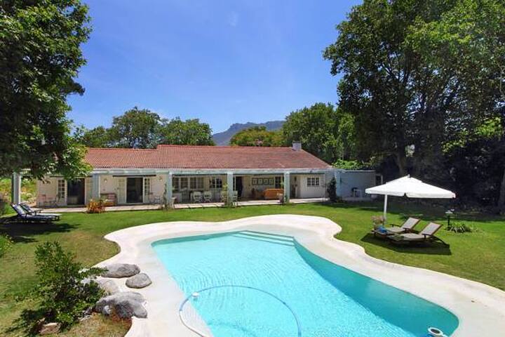 Beluga of Constantia (Entire Home) gallery image 5