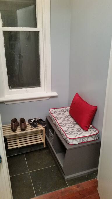 Foyer to the second-story unit.